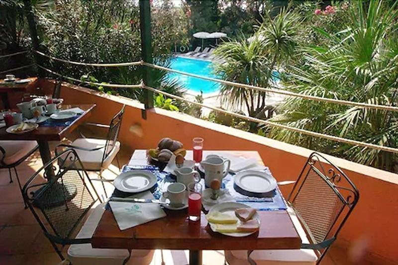 Hotel Barracuda Марина ди Кампо Екстериор снимка