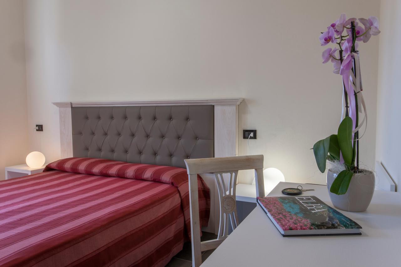 Hotel Barracuda Марина ди Кампо Екстериор снимка